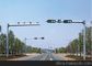 Sinyal Özel Galvanizli Trafik Işık Pole, Gr50 7M 11M Braket Yol Işık Direkleri Tedarikçi