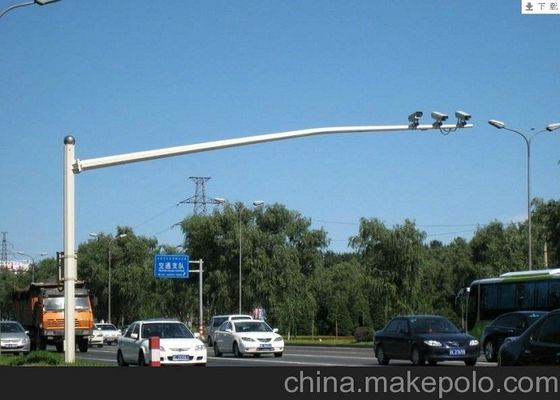 10m Galvanized Traffic Steel Light Poles With Durable / Single Arm , 600*600*20mm Baseplate