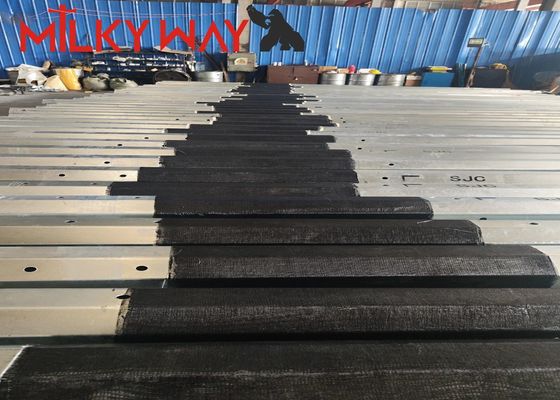 11m 3.8mm 7.2mm 80-100 Mikrom Ortalama Sıcak Dip Galvanizasyonu Dayanıklı galvanizli çelik kutup için